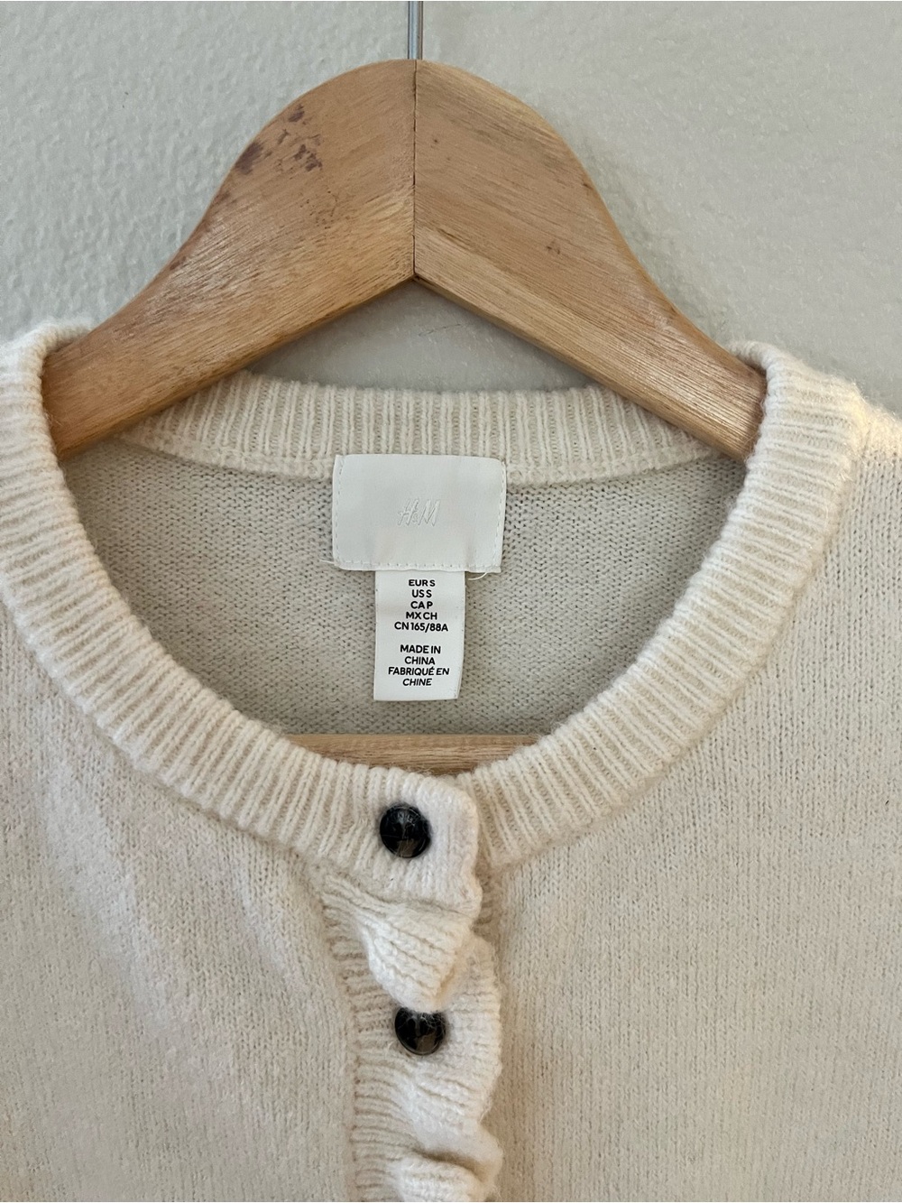 H&M Cream Ruffle-Trim Crewneck Cardigan with Black Buttons - Picture 2 of 3